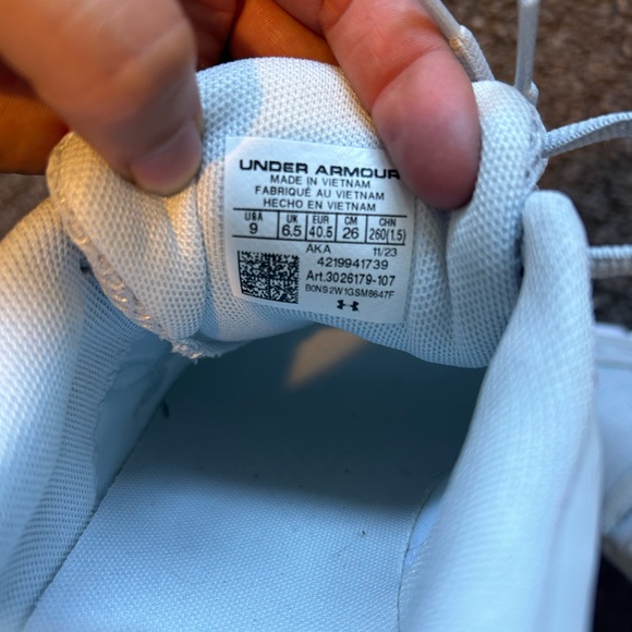 Under Armour Women's Charged Assert 10 Shoes - Picture 4 of 4